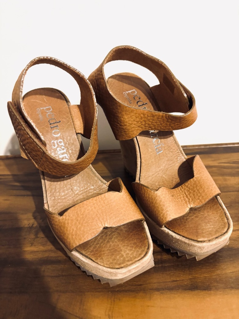 Pedro Garcia Fama Simple Wedge ‘Sneaker’ Sandals Camel Suede Sz 37 US Sz 7